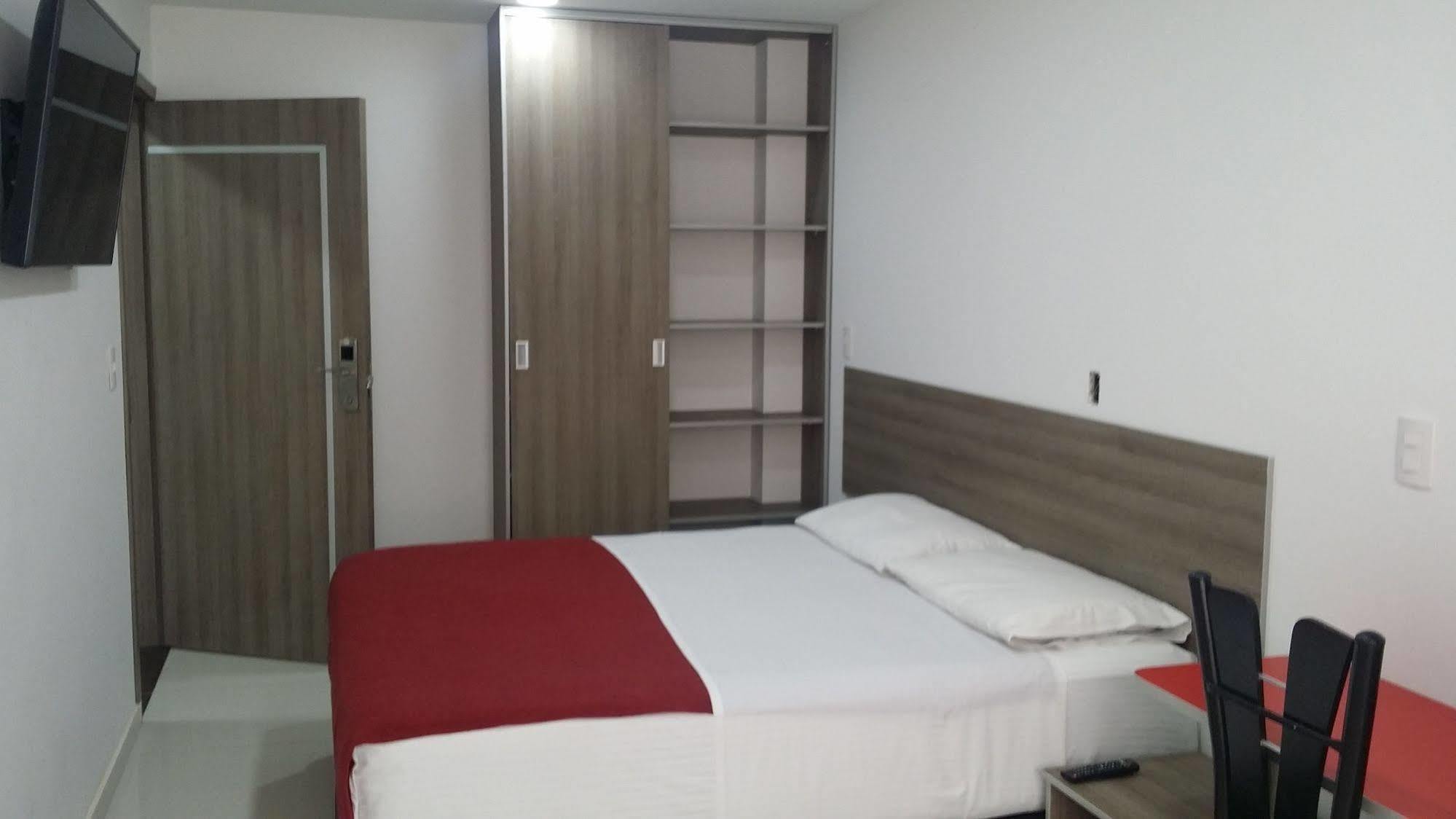 A Bogota On Holidays By Open - Hotel Cas-Embajada Americana Dış mekan fotoğraf